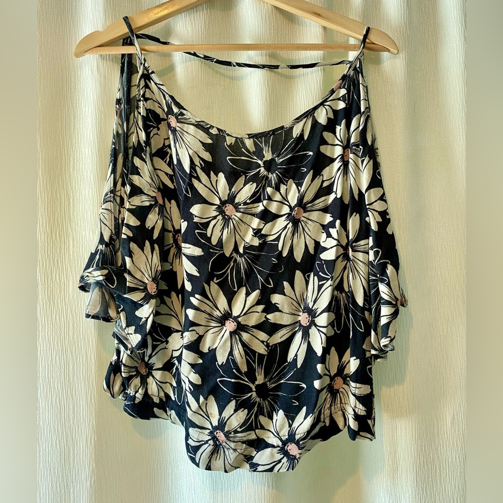 Hollister Top